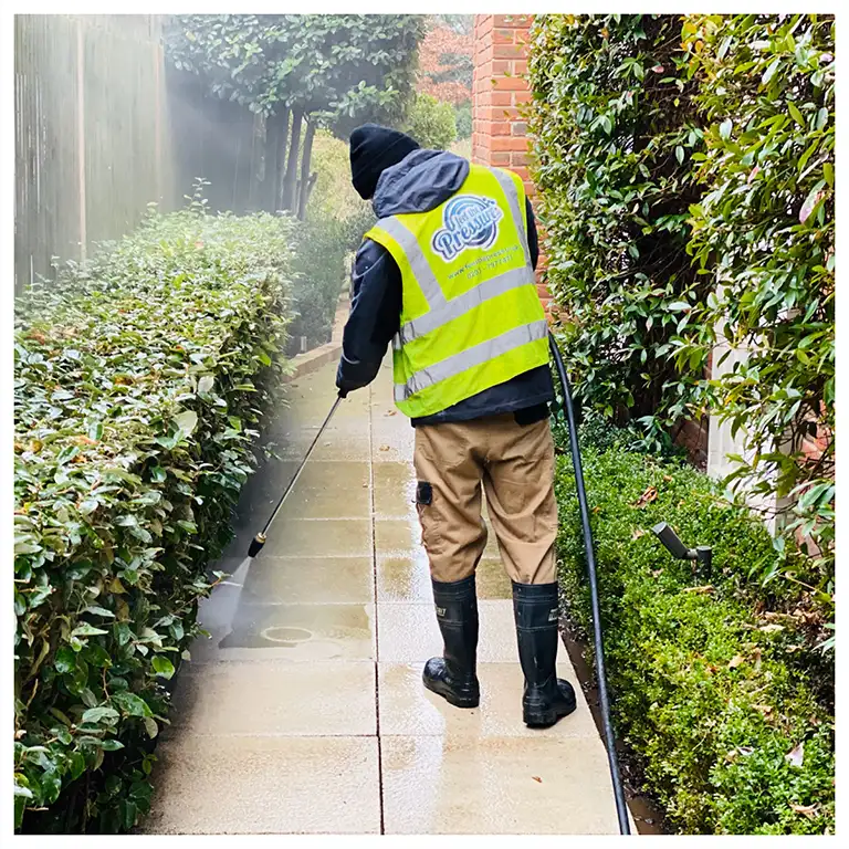feel_the_pressure_patio_cleaning54.webp